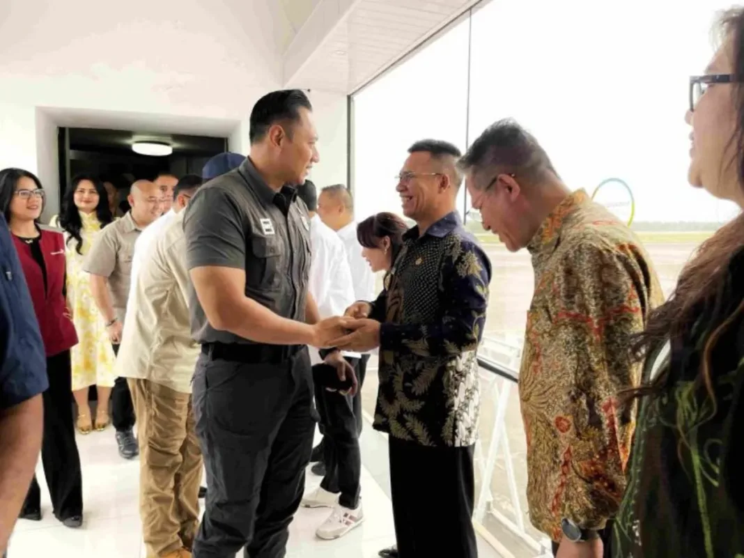 Bertemu Menko AHY di Batam, Aneg Sampaikan Langsung Kondisi Infrastruktur Anambas