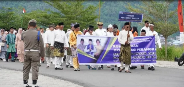 Sekretaris Daerah Lepas Pawai Ta’aruf STQH ke IX Kabupaten Kepulauan Anambas Tahun 2025