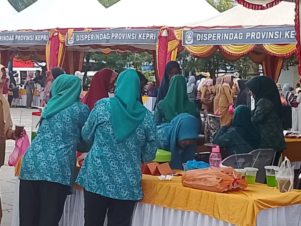 Dinas Perindustrian dan Perdagangan Provinsi Gelar Pasar Murah Menyambut Idul Adha 1446 H