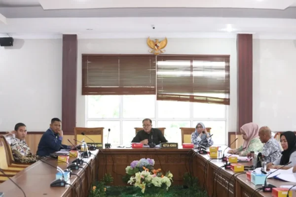 Komisi IV DPRD Batam Gelar RDPU Tindak Lanjut Perselisihan Karyawan dengan Manajemen Perusahaan