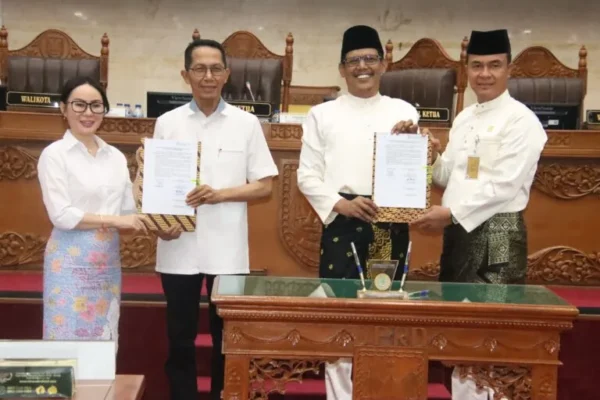 DPRD dan Pemko Batam Tandatangani Pakta Integritas Pokir dan KUA-PPAS APBD 2026
