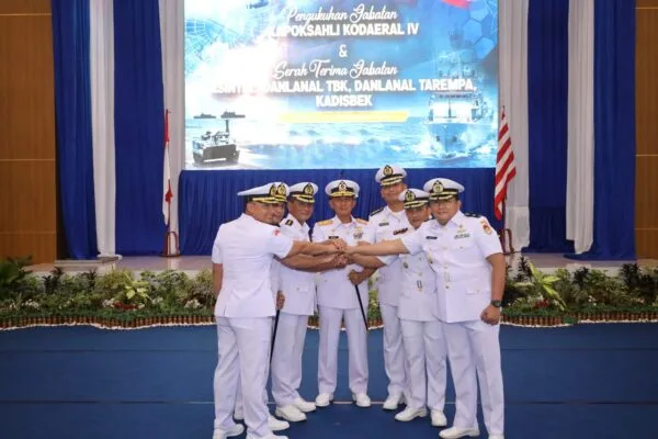 Letkol Laut (P) Romi Sitorus Resmi Jabat Komandan Lanal Tarempa