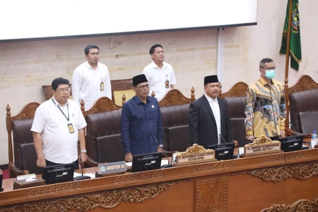 DPRD Kota Batam Gelar Paripurna, Pemko Dukung Ranperda PSU Perumahan Inisiatif Dewan