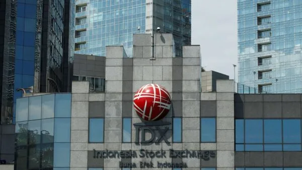IPO 2025: Infrastruktur Kuasai Dana, Healthcare Pimpin Jumlah Emiten