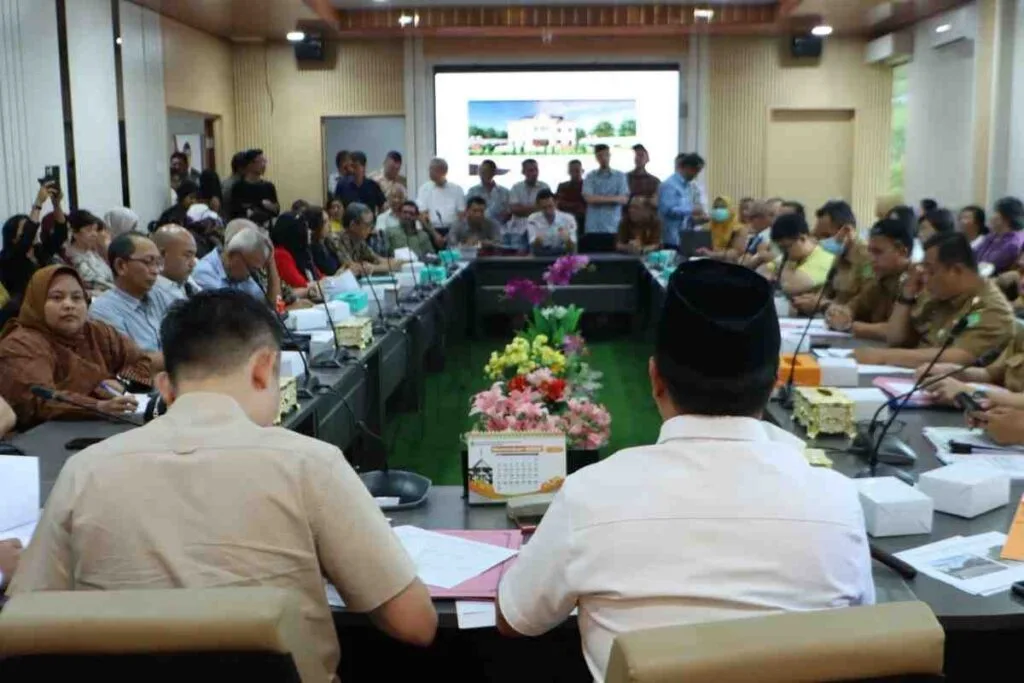 DPRD Batam Gelar RDPU Terkait Penolakan Warga atas Rencana Pembangunan Kantor Lurah Sukajadi