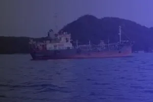 Kapal Misterius di Perairan Anambas, Diduga Bawa BBM