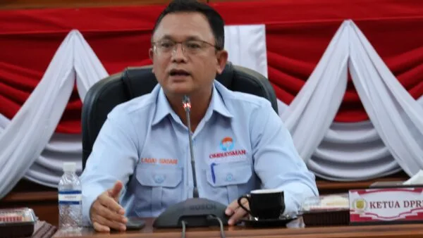 Dr. Lagat Siadari