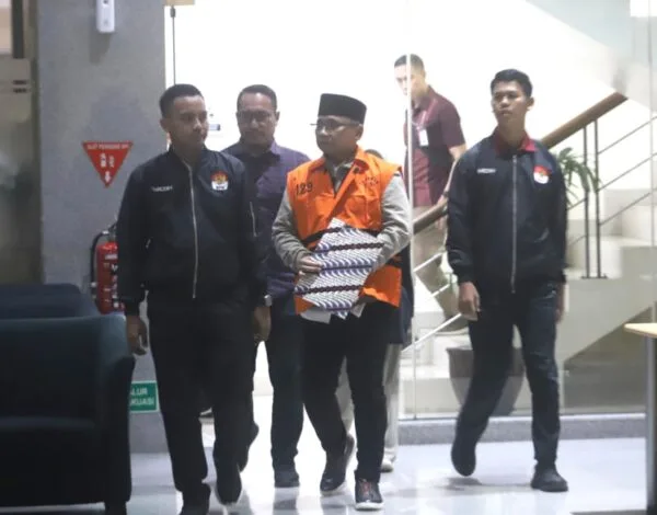 Diferensiasi Keadilan: Mengapa KPK Begitu “Lentur” pada Kasus Korupsi Kuota Haji Gus Yaqut?