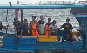 Sempat Hilang, 9 ABK KM Makmur Jaya Ditemukan Selamat di Perairan Merapas Bintan