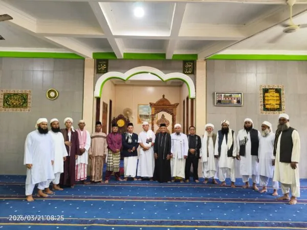 Masjid Besar Al-Munawwarah Ulu Maras Dikunjungi Muslim Pakistan di Hari Idul Fitri 1447 H