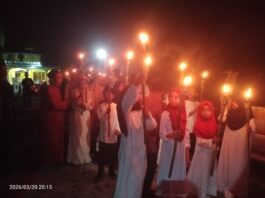 Smarak Idul Fitri di Desa Ulu Maras Meriah dengan Pawai Keliling dan Lomba Takbir Warga Desa Ulu Maras mengikuti pawai Idul Fitri 1447 H dengan obor keliling kampung