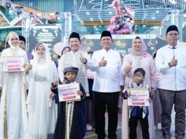 Mendagri Tito Karnavian Resmi Tutup KURMA Kepri 2026, Apresiasi Keberhasilan Jaga Stabilitas Ekonomi Mendagri Tito Karnavian dan Gubernur Ansar Ahmad di acara penutupan KURMA Kepri Ramadhan Fair 2026.