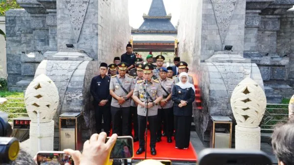 Jelang Hari Bhayangkara Ke-80, Kapolri Listyo Sigit Prabowo Ziarahi Makam Bung Karno Demi Serap Spirit Kebangsaan