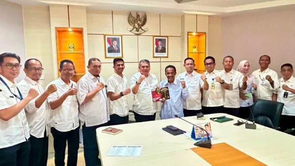 Dilansir dari Humas Diskominfo Batam, Pemko Batam menyiapkan Dataran Engku Putri dan 110 titik kecamatan sebagai lokasi nobar Piala Dunia 2026 bersama UMKM.