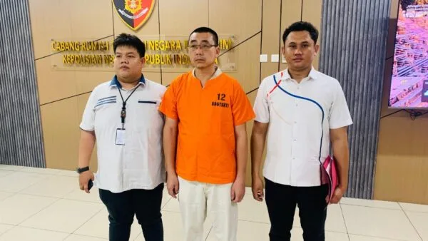 Dittipidter Bareskrim Polri menahan Dirut PT MMS Whu Zeng Xie terkait dugaan manipulasi modus under invoicing pada 95 dokumen ekspor sawit ke China.