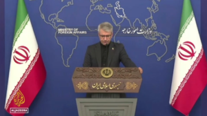 Dilansir dari Al Jazeera, hari pertama pembicaraan damai AS dan Iran menghasilkan pencabutan sanksi minyak 60 hari namun diwarnai perbedaan klaim nuklir.