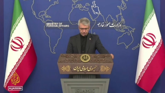 Iran’s FM spokesman says ‘No clear schedule’ for IAEA inspections after Switzerland talks Dilansir dari Al Jazeera, hari pertama pembicaraan damai AS dan Iran menghasilkan pencabutan sanksi minyak 60 hari namun diwarnai perbedaan klaim nuklir.