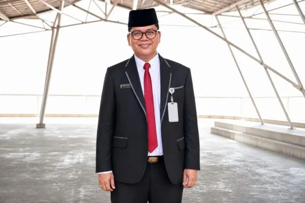 Pemko Batam melalui Kadiskominfo Rudi Panjaitan mengimbau warga bijak menyikapi polemik isu pawai Program Makan Bergizi Gratis (MBG) di media sosial.
