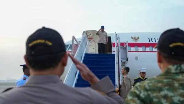 Dilansir dari BPMI Setpres, Presiden Prabowo Subianto bertolak ke Gorontalo pagi ini untuk menghadiri Puncak PENAS Petani dan Nelayan XVII di Limboto.