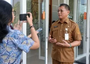 Sekretaris Daerah Kota Batam Firmansyah saat memberikan keterangan pers terkait penyusunan Ranperda Penataan Kampung Tua di Batam Center.