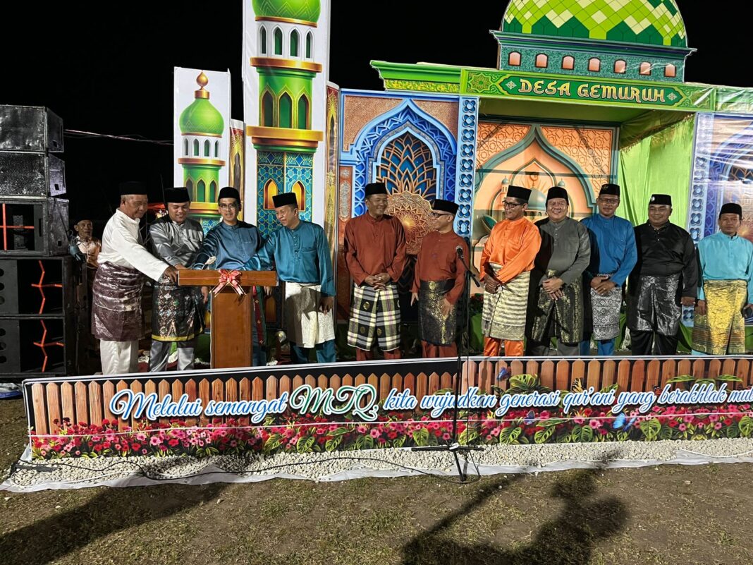Laporan wartawan Samudera Kepri mengenai pembukaan MTQ Desa Gemuruh 2026 oleh Bupati Karimun yang merespons rencana pembangunan SMA baru di Kundur.