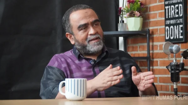 Survei Litbang Kompas April 2026 mencatat tingkat kepercayaan publik terhadap Polri melesat hingga 82,4%, dinilai Habib Syakur sebagai buah kerja nyata.