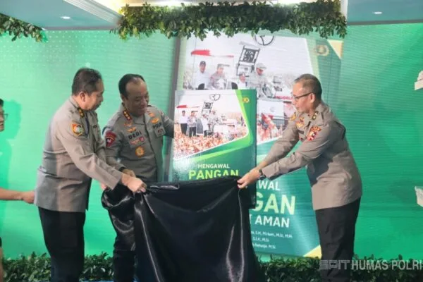 Wakapolri Rilis Buku Ke-42 “Mengawal Pangan Menuai Aman”