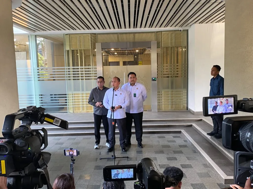 Tangani Kasus Korupsi dan TPPU yang Jerat FA, Kejagung Gandeng Eks Penyidik KPK