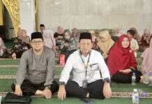Sekda Batam Apresiasi 33 Peserta Kafilah yang Melaju ke Final MTQ Kepri Sekda Batam Firmansyah memberikan dukungan kepada peserta Kafilah Batam di MTQ XII Kepri.