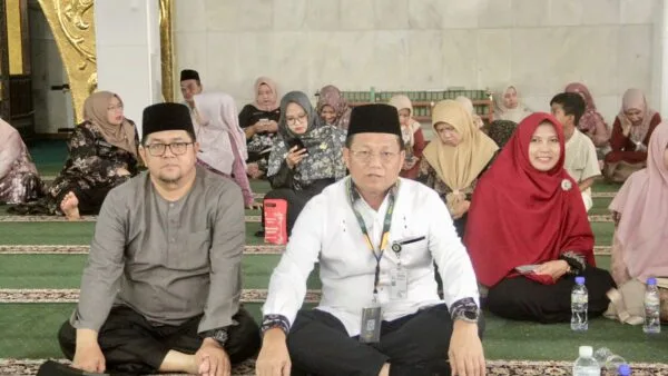 Sekda Batam Firmansyah memberikan dukungan kepada peserta Kafilah Batam di MTQ XII Kepri.