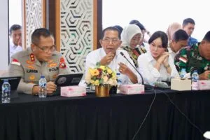 Wali Kota Batam Amsakar Achmad dan Wakil Wali Kota Li Claudia Chandra dalam Kunjungan Kerja Spesifik Komisi II DPR RI.
