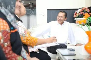 Amsakar Terima Petugas Sensus, Ajak Warga Batam Berikan Data Akurat