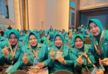 Manfaatkan Teknologi Digital, TP-PKK Batam Dominasi Juara Vlog TP-PKK Pusat Ilustrasi logo TP-PKK Kota Batam dengan latar belakang piagam penghargaan prestasi tingkat nasional.