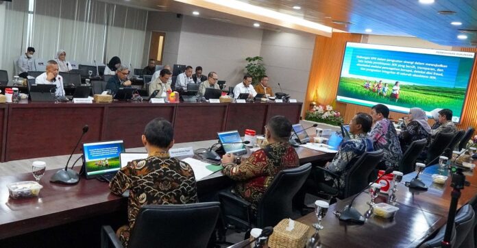 KPK-dan-BPJS-Kesehatan-Perkuat-Sinergi-Cegah-Korupsi-dan-Fraud-dalam-Pengelolaan-Jaminan-Kesehatan-Nasional Audiensi antara pimpinan KPK dan jajaran direksi BPJS Kesehatan di Gedung Merah Putih.
