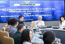 Tekan Risiko ‘Infinite Scrolling’, Menteri Komdigi Meutya Hafid Ajak Anak Muda Hidupkan Kembali Budaya Nonton Film Menteri Komunikasi dan Digital Meutya Hafid saat memimpin pertemuan audiensi dengan Badan Perfilman Indonesia di Kantor Kemkomdigi.