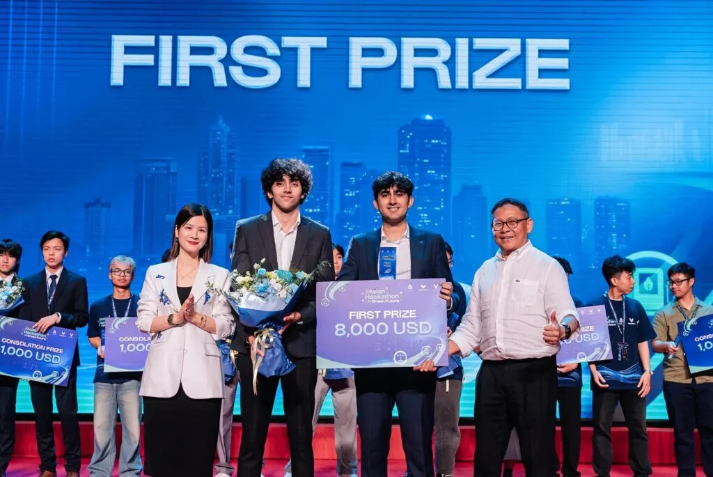 Kalahkan Ratusan Kompetitor, Tim Singapura Sabet Juara 1 ‘Asian Hackathon for Green Future 2026’ di Vietnam