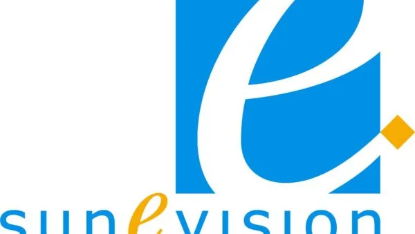 Kompleks bangunan megah fasilitas pusat data premium MEGA IDC milik SUNeVision di Hong Kong