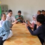 Wali Kota Batam Amsakar Achmad memberikan klarifikasi terkait peran RT dan RW dalam pemutakhiran data pajak