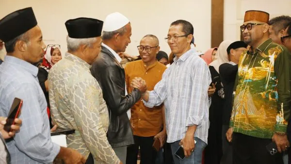 Wali Kota Batam Amsakar Achmad saat silaturahmi bersama warga Kecamatan Bengkong.