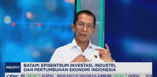 Investasi Batam Tembus Rp44 Triliun, Amsakar Sebut Reformasi Birokrasi Jadi Kunci Wali Kota Batam sekaligus Kepala BP Batam Amsakar Achmad saat menjadi narasumber di CNBC Indonesia membahas lonjakan investasi.