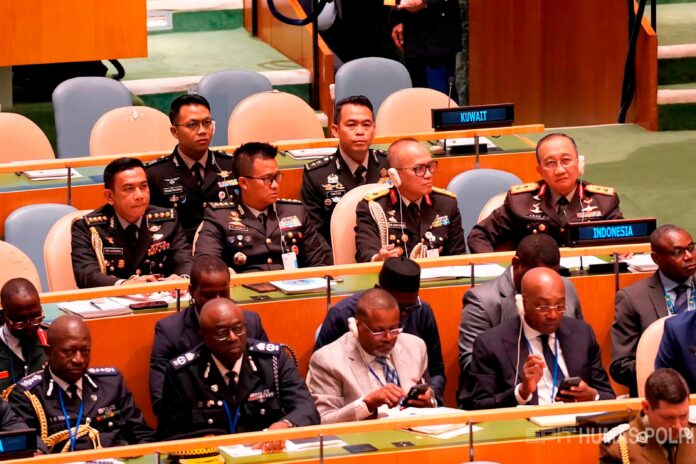 dari-new-york-polri-tegaskan-komitmen-indonesia-mengawal-perdamaian-dunia Delegasi Polri dalam forum United Nations Chiefs of Police Summit (UNCOPS) 2026 di Markas Besar PBB.