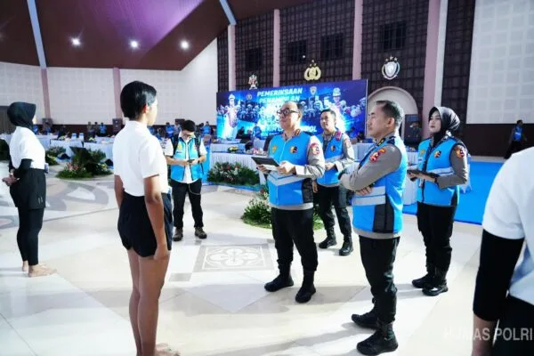Wakapolri Pimpin Pemeriksaan Penampilan 404 Calon Taruna Akpol 2026