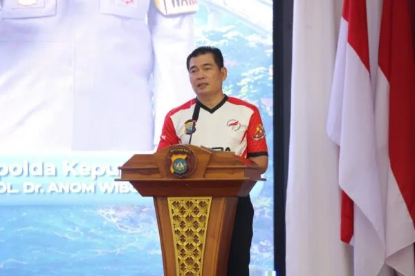 Wakapolda Kepri Brigjen Pol Anom Wibowo saat memberikan sambutan pada pembukaan turnamen esports di Gedung Lancang Kuning.