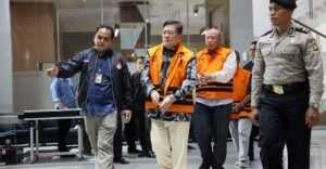 Gedung Merah Putih KPK Jakarta terkait penahanan empat tersangka kasus korupsi komisi asuransi perkapalan BUMN