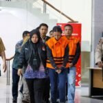 Gedung Merah Putih Komisi Pemberantasan Korupsi KPK Jakarta terkait penahanan tiga tersangka korupsi digitalisasi SPBU Pertamina