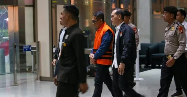 Tersangka kasus korupsi kepabeanan Ditjen Bea dan Cukai ditahan KPK di Rutan Gedung Merah Putih.