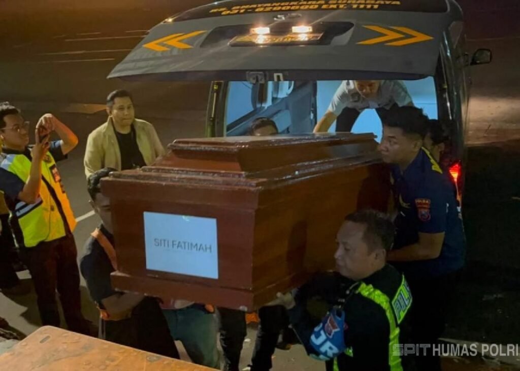 Total 4 Jenazah Korban KM Mutiara Sentosa II Teridentifikasi Resmi Diserahkan DVI Polda Jatim