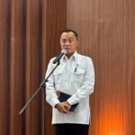 Menteri Sekretaris Negara Prasetyo Hadi memberikan keterangan pers terkait penambahan kuota undangan HUT ke-81 RI di Gedung DPR/MPR RI.