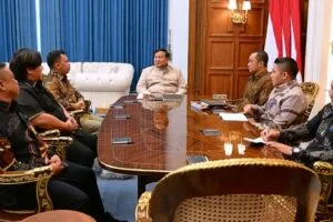 Presiden Prabowo Subianto menerima kunjungan Panglima Jilah di Istana Merdeka Jakarta.
