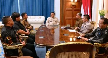 Presiden Prabowo Subianto menerima kunjungan Panglima Jilah di Istana Merdeka Jakarta.